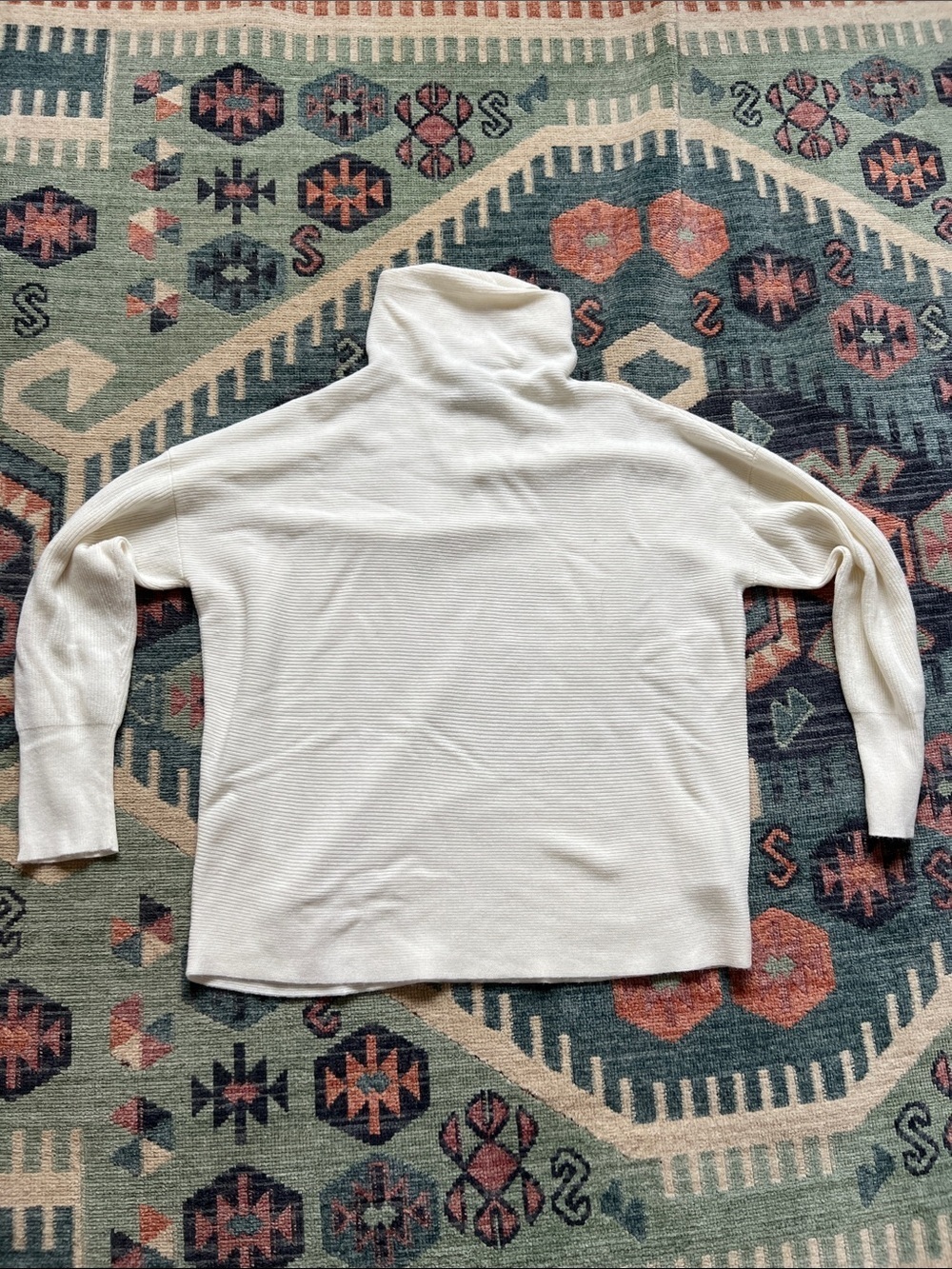 Ellen Tracy Cream Turtleneck Sweater